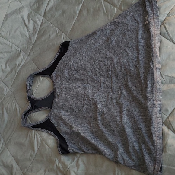 3 pack under Armour tanks - Picture 4 of 4